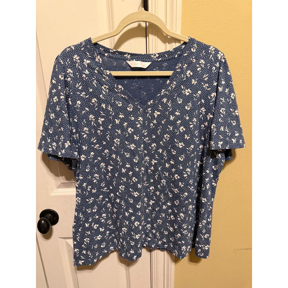 LC Lauren Conrad Womens Blue White Floral Flutter Sleeve V Neck Cotton Top 1X - Picture 2 of 9